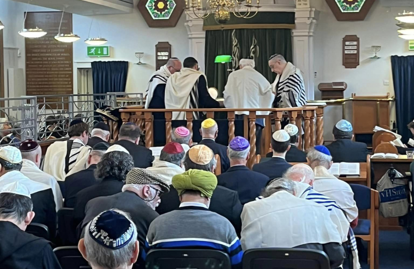 A full synagogue for the Civic Reception